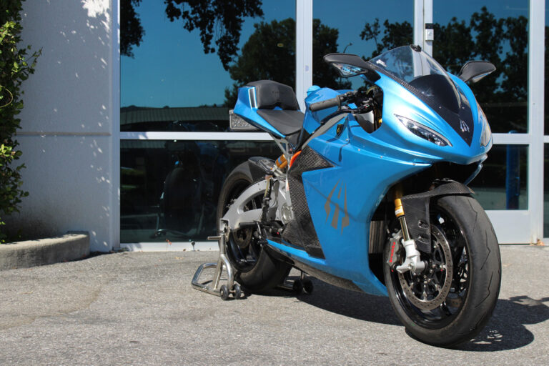 Lightning Strike electric motorcycle - E-Mobility Engineering