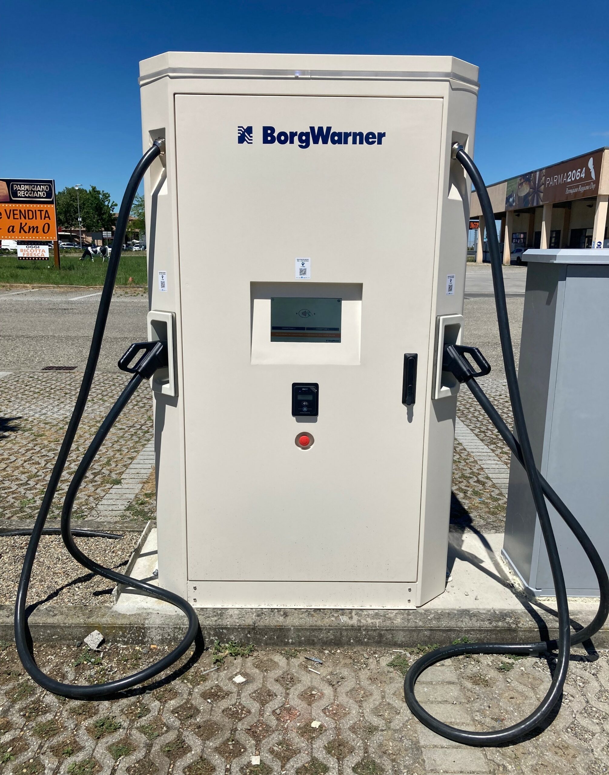 installs first Iperion 120 fast chargers EMobility